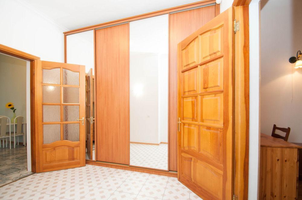 Hostel Kreschatik Kiev Eksteriør billede